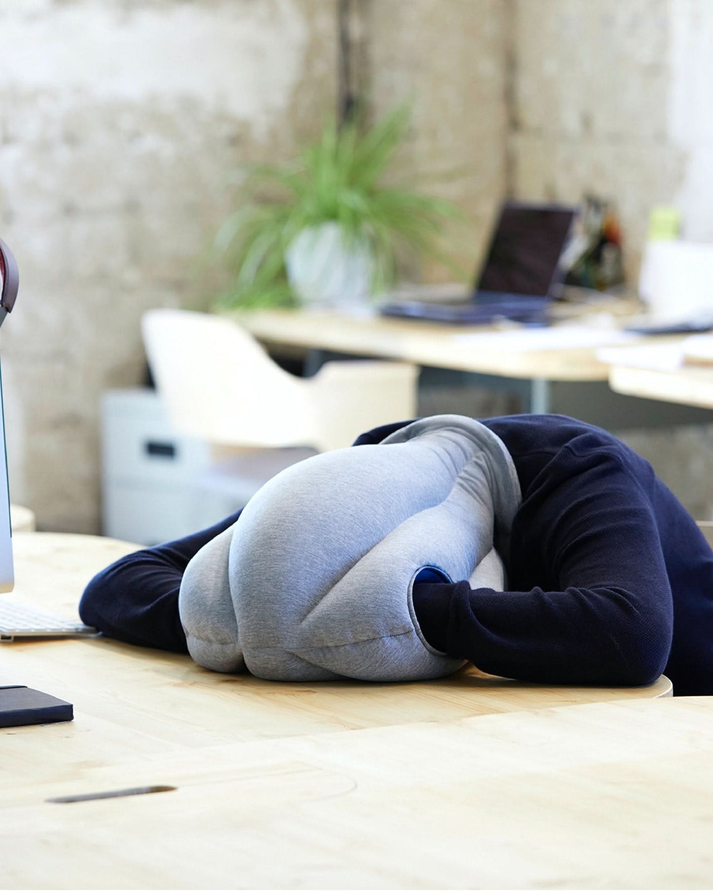 Original Napping Pillow - Ostrichpillow